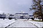 Soestdijk7 januari 2002
Prins Bernhard en prinses Juliana 65 jaar getrouwd
Paleis Soestdijk in de  sneeuw