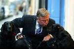 Amsterdam 30 januari 2003
Harry Mens met honden op de pc