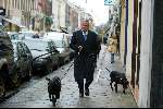 Amsterdam 30 januari 2003
Harry Mens met honden op de pc