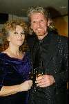 Den haag 30 januari 2003
Premiere Johnny Kraaykamp sr in schouwburg Den Haag.
Henriette Tol met man