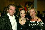 Tilburg 27 januari 2003
Premiere Nonsens in schouwburg Tilburg.
Inge iepenburg en filip bolluyt met vrouw