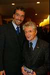 Tilburg 27 januari 2003
Premiere Nonsens in schouwburg Tilburg.
Jacques d Ancona met vriend hans