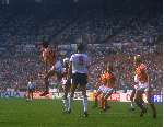 Duitsland 1988 Europees Kampioenschap voetbal
Nederland-Engeland, eindstand 3-1 door 3 doelpunten van
Marco v Basten Ronald koeman Erwin Koeman
