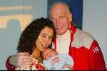 Amsterdam 4 januari 2002
Peter Faber met zijn vrouw suzanne en zoontje Samuel