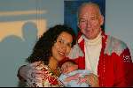 Amsterdam 4 januari 2002
Peter Faber met zijn vrouw suzanne en zoontje Samuel