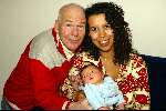 Amsterdam 4 januari 2002
Peter Faber met zijn vrouw suzanne en zoontje Samuel
