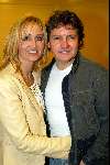 Volendam 29 januari 2003
Oud Ajax tegen oud Volendam.  
Rene Froger met Natasja Froger