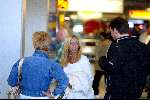 Schiphol 31 januari 2003
Sylvana Borsato en Gerard Joling op schiphol bij vertrek naar Curacao