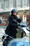 Amsterdam 30 januari 2003
Tamara Brinkman op scooter