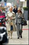 Amsterdam 23 januari 2004
Angela Kluivert en Mariet (st tropez)  op PC Hooftstraat in Amsterdam