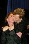 Aalsmeer 17 januari 2004
DJ Dave Heijneman met nieuwe vriendin kussend