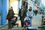 Amsterdam 3 januari 2003
Henk jan Smits met vrouw en kinderen op PC Hooftstraat.