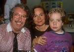 Hilde v Dijk samen met haar man Louis v Dijk en jongste zoontje 1989