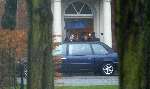 Den Haag 31 januari 2004
Koningin Beatrix vertrekt bij Huis ten Bosch op haar verjaardag.