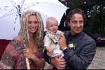 Blaricum 7 Augustus 1999
Trouwen broer van Leontien Ruiters
Marco Borsato met Leontien Ruiters en zoontje Luca

PETER SMULDERS BV