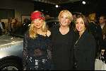 Hilversum 9 januari 2003
Presentatie BMW X3 bij Jan de Jong in Hilversum.
Mary Borsato en Rosanna Lima en Ghislaine