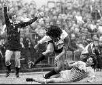 Rotterdam 1985/1986
Feyenoord-PSV
Jan Heintze in duel met Ruud Gullit