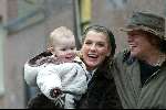 Amsterdam 7 januari 2004
Tatum Dagelet met Toy Travis en een kennis op Cornelus Schuytstraat.