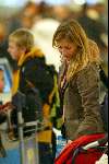 Amsterdam 2 januari 2003
Wendy v Dijk met haar zoontje Sem en een vriendin op Schiphol.