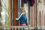 Amsterdam 30 januari 2004
Wendy v Dijk gaat naar binnen bij het huis van Chris Zegers  in Amsterdam