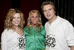 Hilversum 6 januari 2005
Aktie  555 voor azie in studio 22.
Annette Barlo Ellemieke Vermolen en Victor Reinier