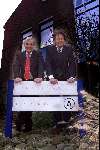 Eindhoven, 20 december 2002
Links W. Falke en rechts dhr. R. Pille