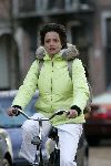 Amsterdam 24 januari 2005
Lenette v Dongen op fiets in Amsterdam