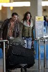 Schiphol 15 januari 2005
Mariska Hulscher met nieuwe vriend Arie Schouwenaar op schiphol