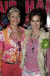 Nijmegen 26 januari 2005
Premiere mucical Hair in Nijmegen.
Roeseline Dekker en Stella Gommans