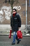 Amsterdam 10 januari 2006
Barry hay  doet boodschappen  op Cornelis schuytstraat