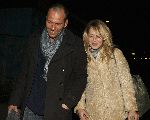 Amsterdam 14 januari 2006
Chantal Janzen met haar nieuwe vriend Roel Kyvelos na de opnames van idols