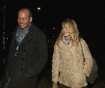 Amsterdam 14 januari 2006
Chantal Janzen met haar nieuwe vriend Roel Kyvelos na de opnames van idols