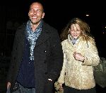 Amsterdam 14 januari 2006
Chantal Janzen met haar nieuwe vriend Roel Kyvelos na de opnames van idols
