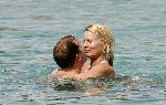 Curacao 5 januari 2006
Edwin Evers met zijn vriendin op vakantie op Curacao.