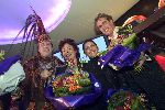 Eindhoven, 10 December 2004
Edwin Smulders samen met Ruby Wax Stadsprins van eindhoven en Brigit v d Moesdijk