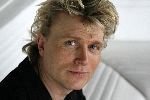 Rotterdam 12 januari 2006
Perspresentatie Musicals in Ahoy in de euromast.
Hans Klok