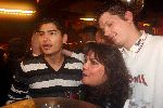 Vlijmen, 16 Januari 2006 Huldiging Darts Lakeside-kampioen
Jelle Klaasen met zijn moeder en broer