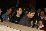 Alphen 19 januari 2006
Huldiging Jelle Klaasen nadat hij de lake side darts heet gewonnen.  Jelle met beveiliging
