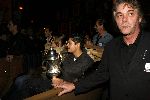 Alphen 19 januari 2006
Huldiging Jelle Klaasen nadat hij de lake side darts heet gewonnen. rechts zijn stiefvader achter hem zijn vader