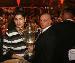 Vlijmen, 16 Januari 2006 Huldiging Darts Lakeside-kampioen
Jelle Klaassen met een 6-tal security mensen om zich heen !!!!