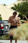 Curacao 5 januari 2006
Marco Borsato met gsm op vakantie op curacao