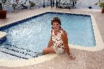 Curacao 7 januari 2006
Marianne Weber bij haar huis op Curacao