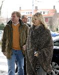Den Haag 31 december 2005
Koningin Beatrix geopereerd aan haar knie in Rode kruis ziekenhuis.
Prins Willem Alexander en Maxima komen op bezoek.