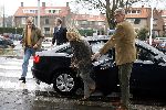 Den Haag 31 december 2005
Koningin Beatrix geopereerd aan haar knie in Rode kruis ziekenhuis.
Prins Willem Alexander en Maxima komen op bezoek.