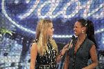 Hilversum, 7 Januari 2006 Studio 22
2e Finaleronde Idols 2006
Raffaela Idols met Chantal Janzen