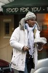 Amsterdam 10 januari 2006
Winston Gerschtanowitz  boodschappen doen op Cornelis schuytstraat