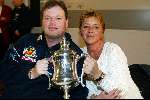 Schiphol 13 januari 2003
Raymond v Barneveld met zijn vrouw op schiphol na het  winnen  van 3e Embassy