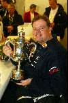 Schiphol 13 januari 2003
Raymond v Barneveld met zijn vrouw op schiphol na het  winnen  van 3e Embassy