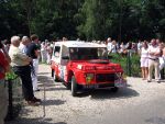Oisterwijk, 15 Juli 2006
Eerste dag Classic Car Rally Amsterdam-Beijing
1e stop om afscheid te nemen van familie en vriendin bij Rosep
Ben Corsten met zijn vrouw Anke Corsten met hun Citroen Mehari uit 1970