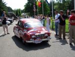 Oisterwijk, 15 Juli 2006
Eerste dag Classic Car Rally Amsterdam-Beijing
1e stop om afscheid te nemen van familie en vriendin bij Rosep
Esther Visser en Caroline de Greeff met Saab 96 uit 1960 bij vertrek